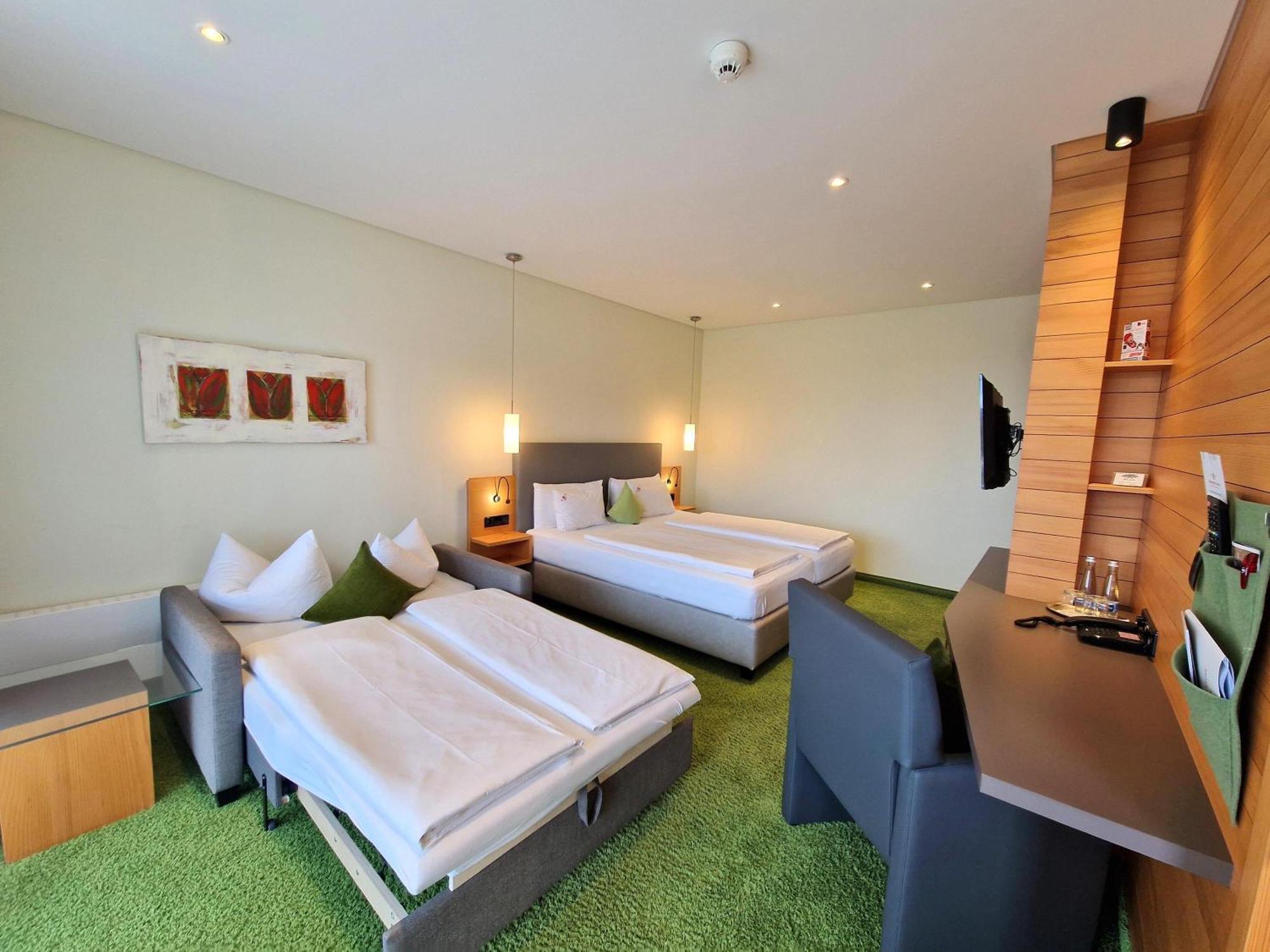 Mosers Blume Relax & Genuss Hotel ฮาสลัค อิม คินซิกทัล ภายนอก รูปภาพ