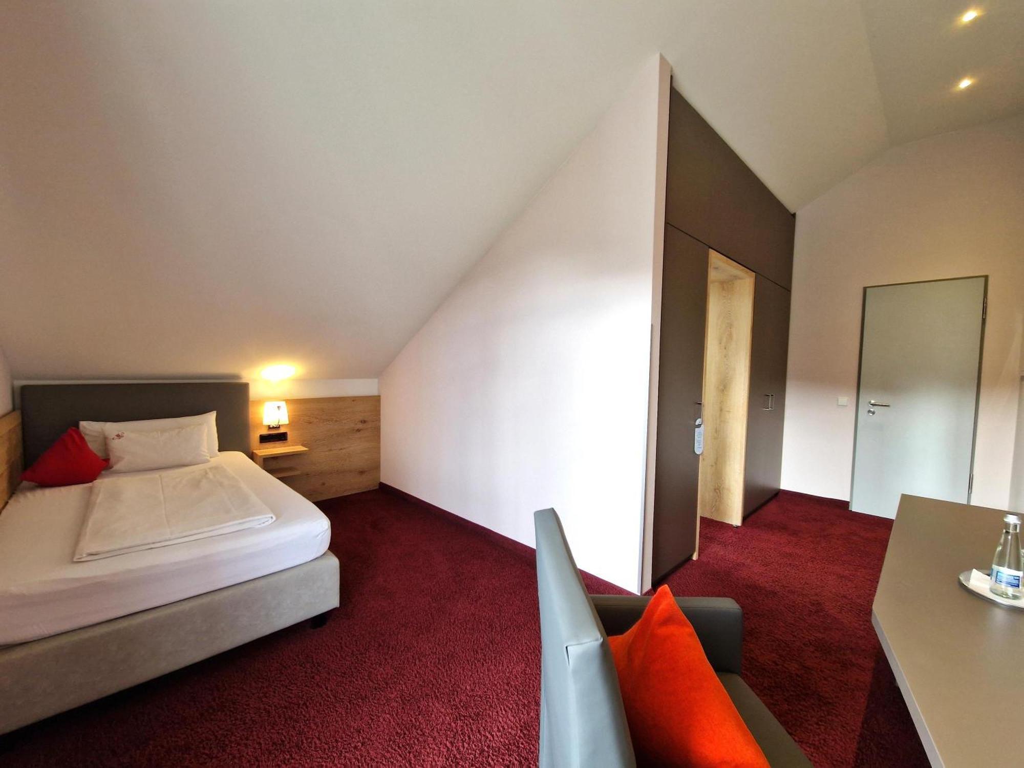 Mosers Blume Relax & Genuss Hotel ฮาสลัค อิม คินซิกทัล ภายนอก รูปภาพ