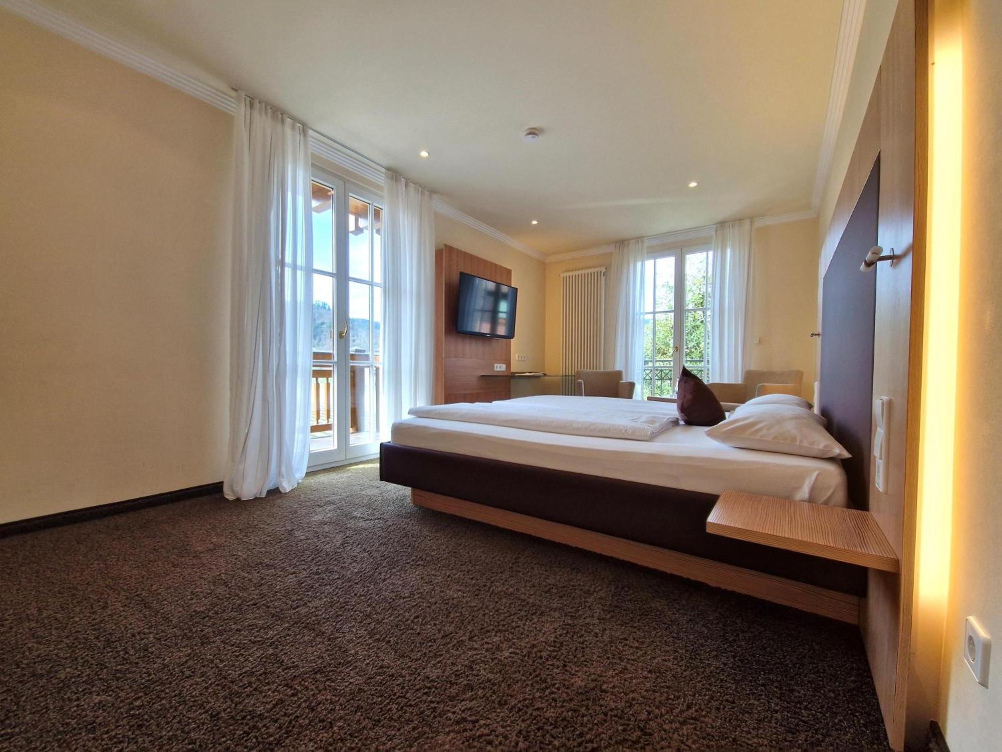 Mosers Blume Relax & Genuss Hotel ฮาสลัค อิม คินซิกทัล ภายนอก รูปภาพ