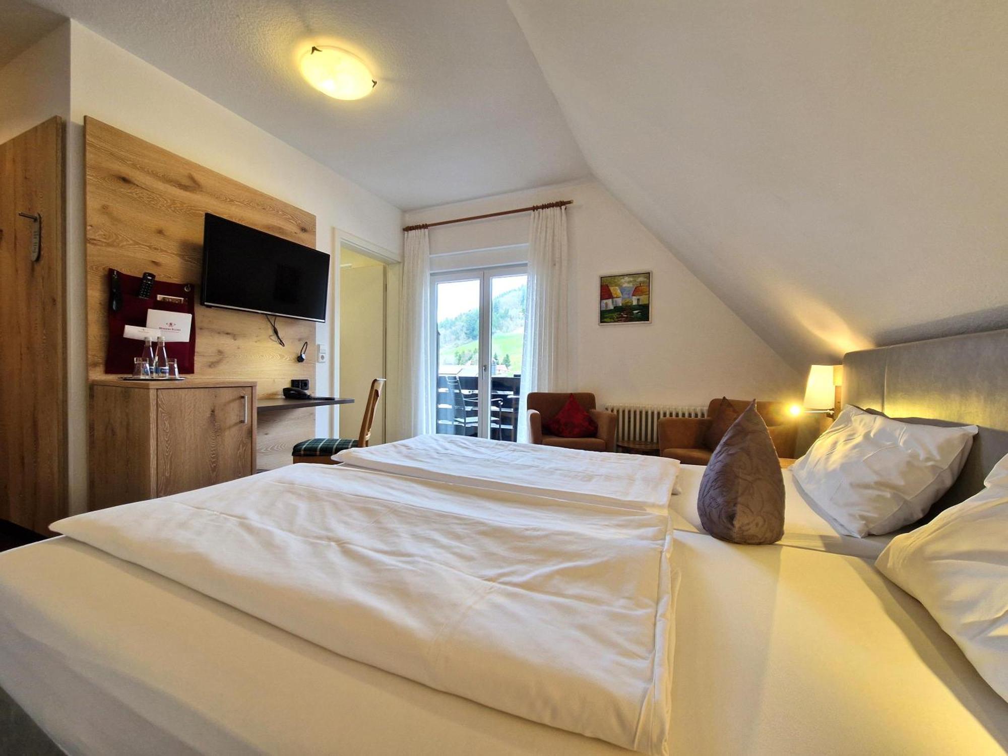 Mosers Blume Relax & Genuss Hotel ฮาสลัค อิม คินซิกทัล ภายนอก รูปภาพ
