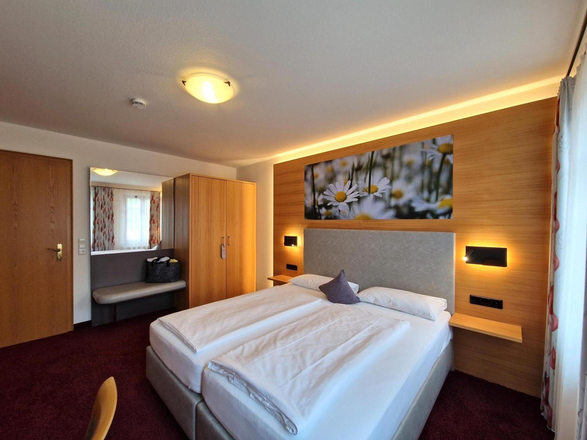 Mosers Blume Relax & Genuss Hotel ฮาสลัค อิม คินซิกทัล ภายนอก รูปภาพ
