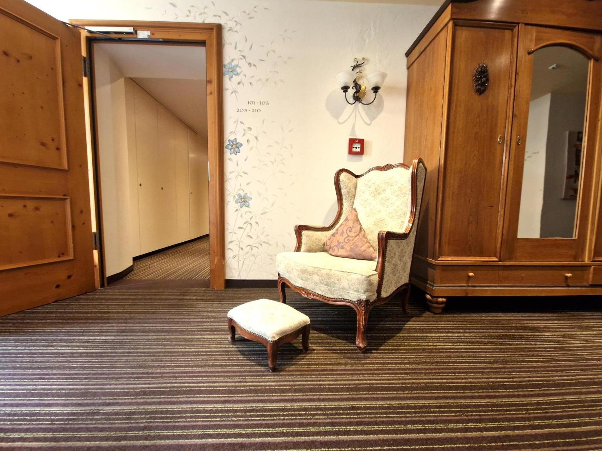 Mosers Blume Relax & Genuss Hotel ฮาสลัค อิม คินซิกทัล ภายนอก รูปภาพ
